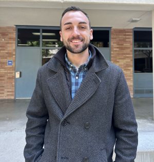 Umansky leaving to be an AP