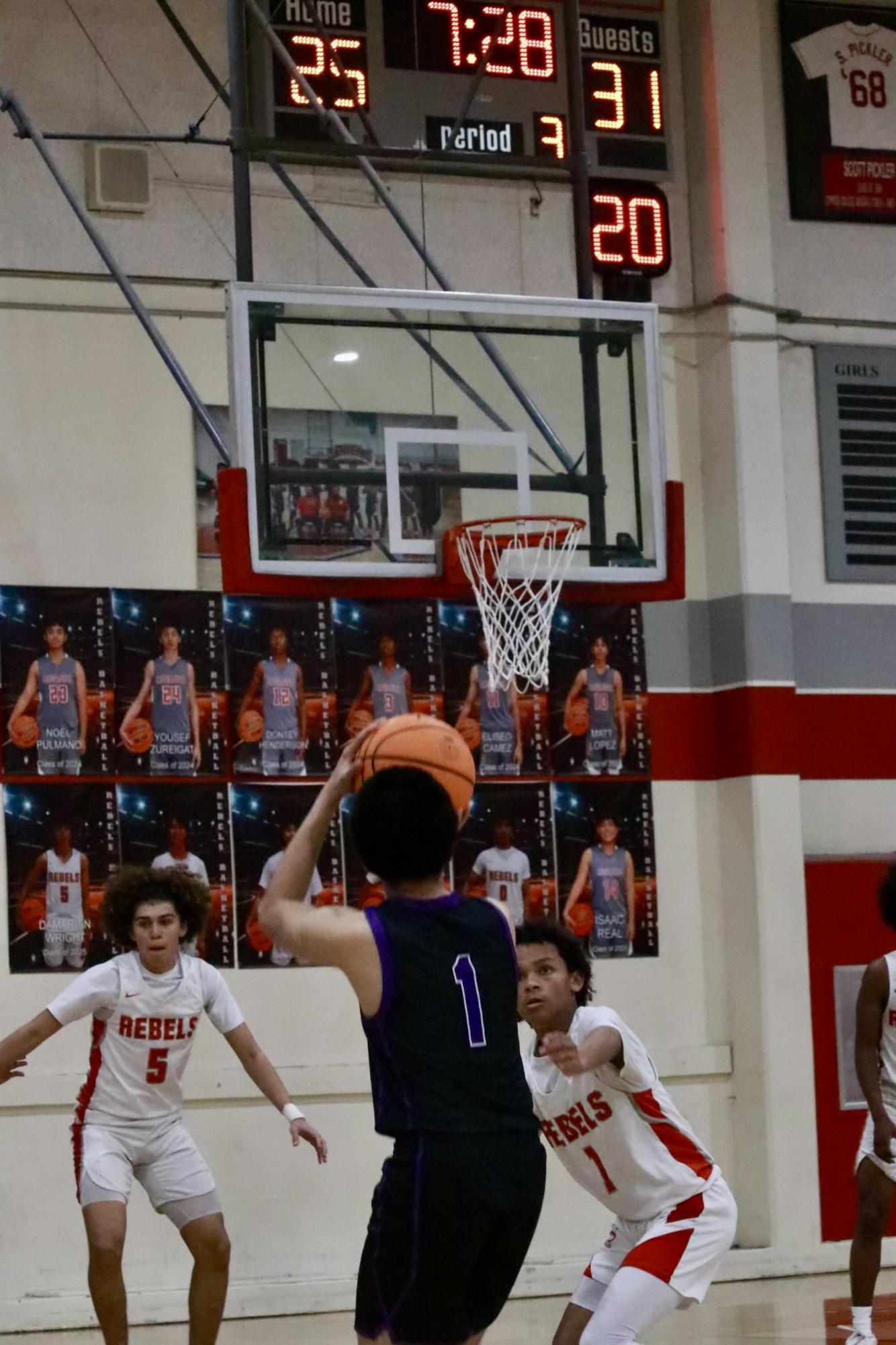 Hoover High Boys’ Basketball Overtime Victory Sets Stage for Clash with San Bernardino
