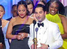 Hoover grad wins 2 Golden Globes